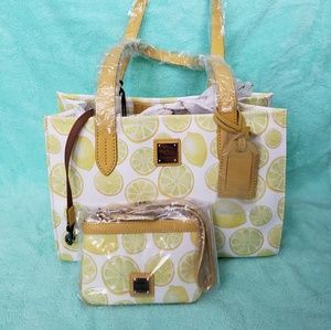 Dooney & Bourke lemon print tote and wristlet set